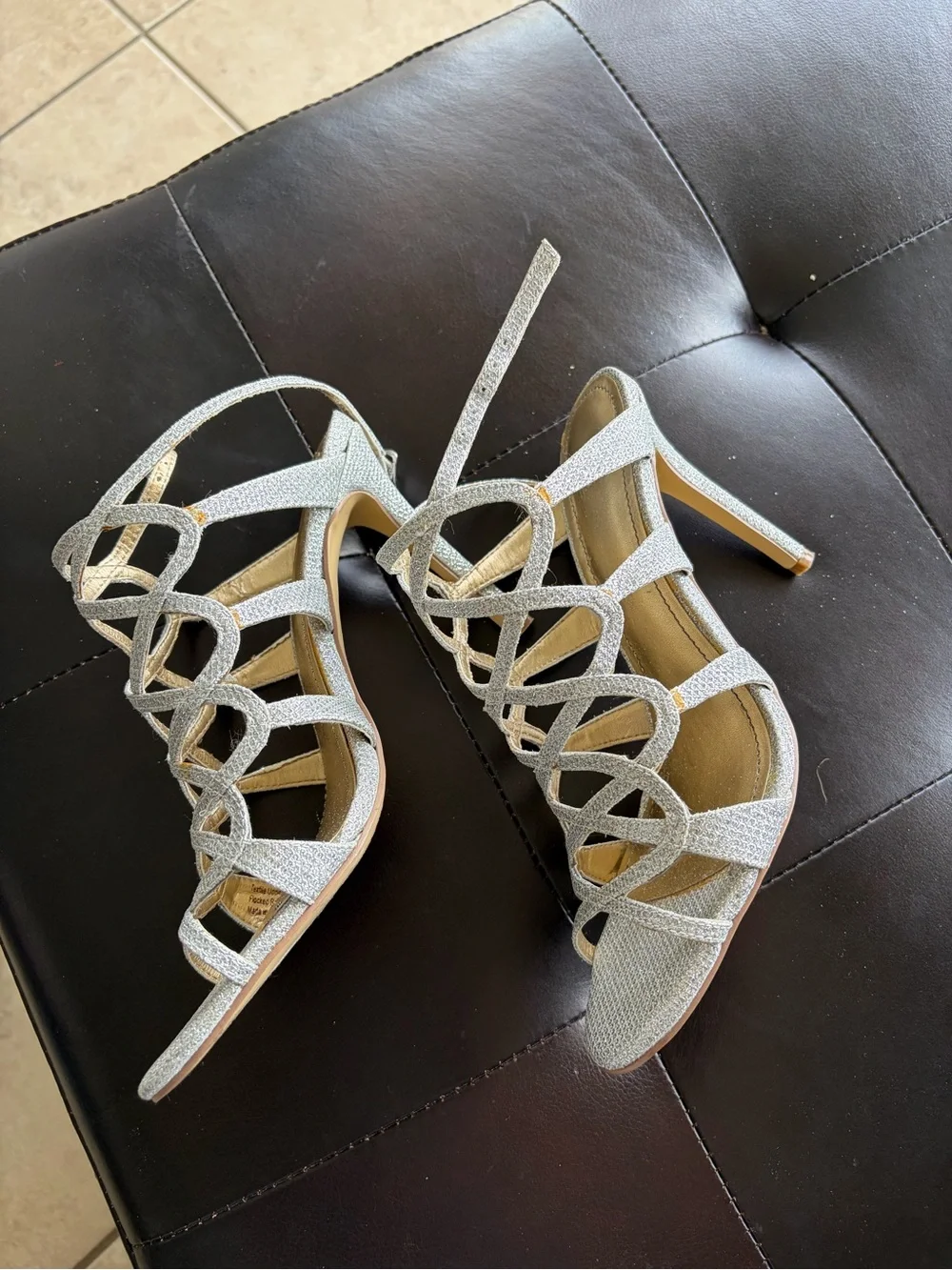 Belle Badgley Mischka Silver Glitter Cage Strappy High Heels Sandals Sz 7.5